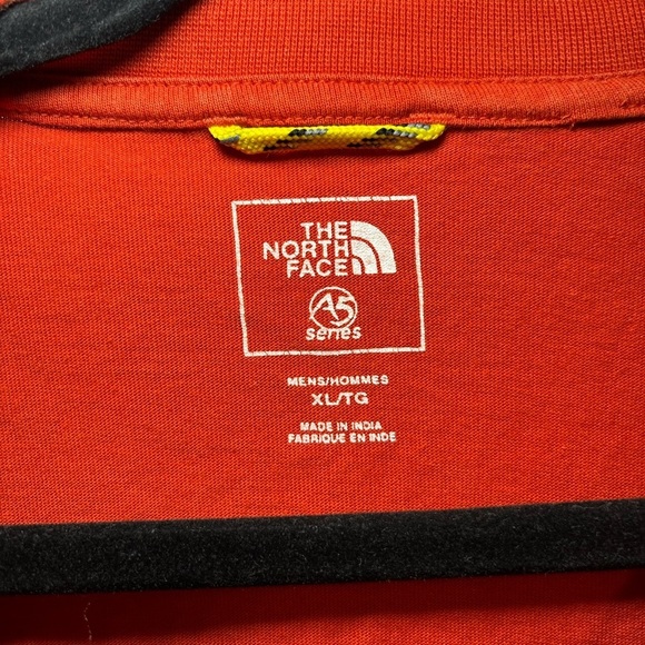 The North Face - Outdoor Basic Men’s Orange Sunriser Short Sleeve Tee in Size XL - Picture 5 of 11